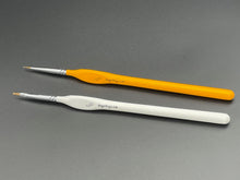 Load image into Gallery viewer, Red sable brush