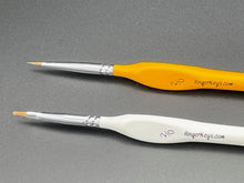 Load image into Gallery viewer, Red sable brush