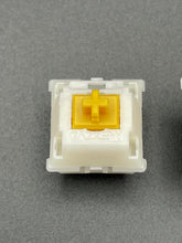 Load image into Gallery viewer, Gazzew and Boba U4T Thocky tactile switches