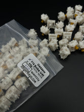 Load image into Gallery viewer, Gazzew and Boba U4T Thocky tactile switches
