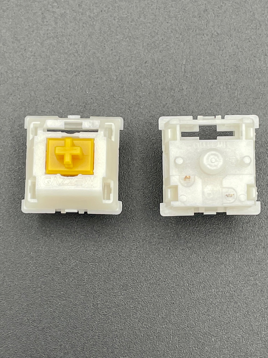 Gazzew and Boba U4T Thocky tactile switches