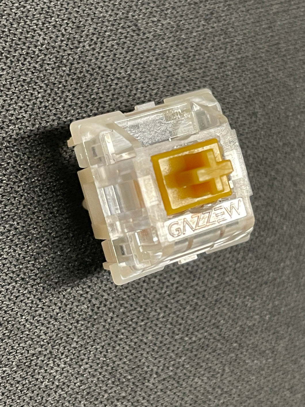 Gazzew and Boba U4T Thocky tactile switches